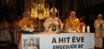 Kolozsváron zárta le Jakubinyi György érsek a hit évét